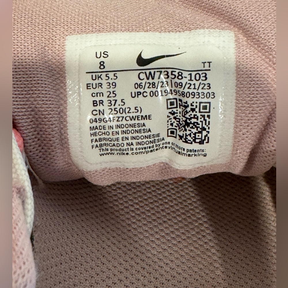 NIKE AIR ZOOM PEGASUS 38 RUNNING SHOES. Size 8 PINK & WHITE W/gray accents - Picture 5 of 10